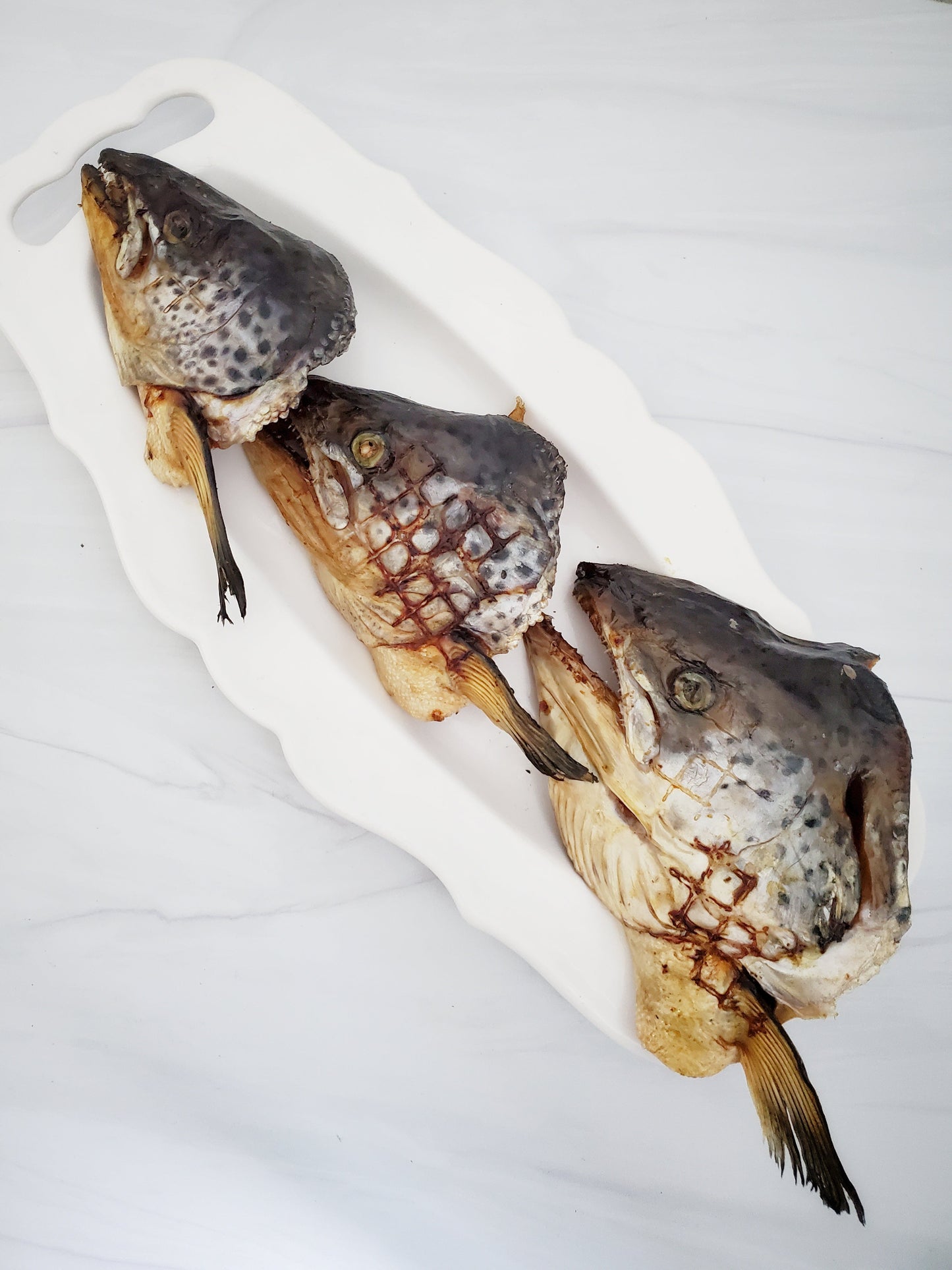 Salmon Head (2 Halves/Farm Raised)