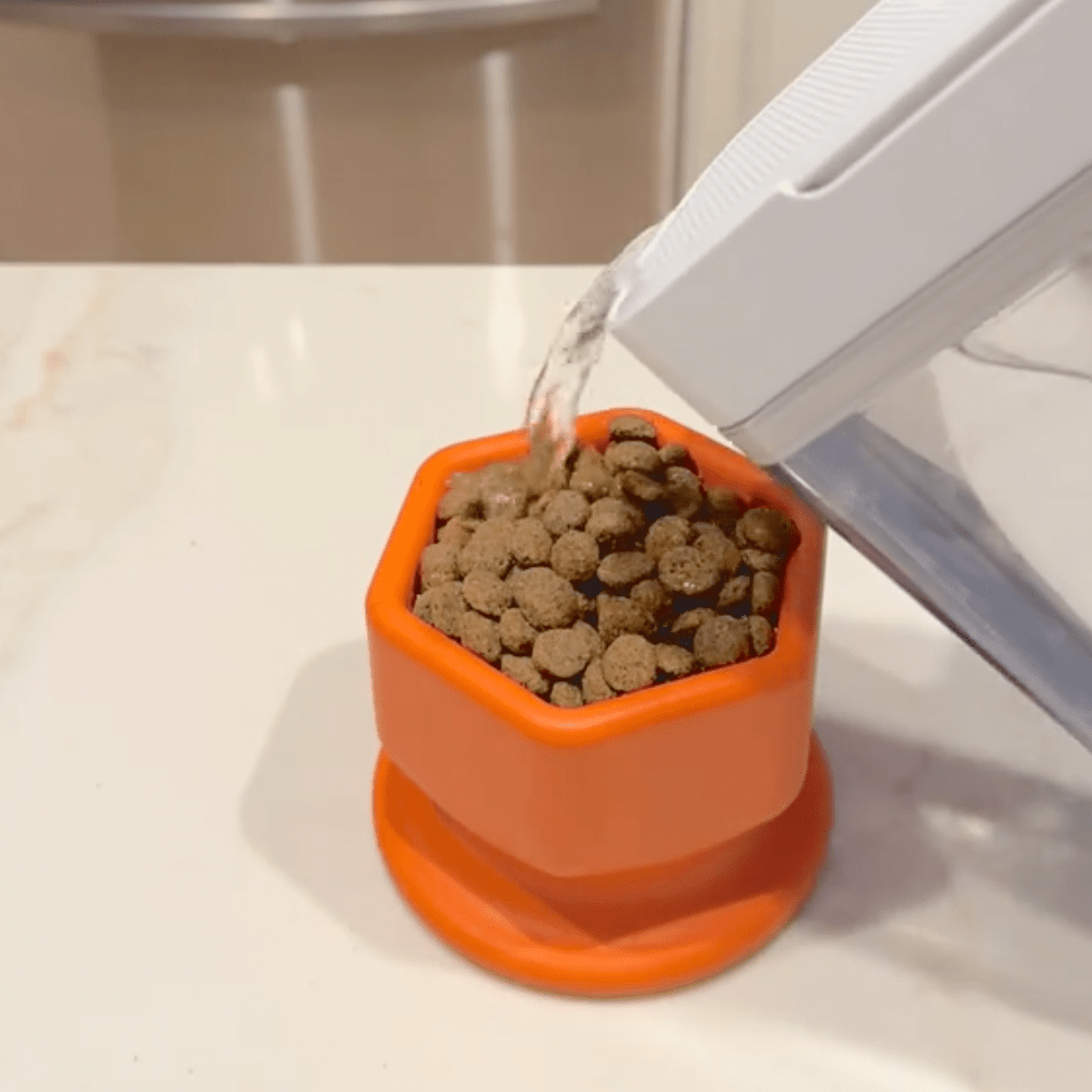 FreezCup - Long - Lasting Chew Fun - Ulti - Mutt Toys